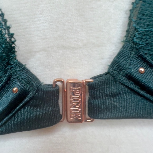 Victoria Secret Racer Back Bra - Picture 4 of 6